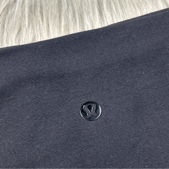 Wunder Under Crop High Rise - Picture 5 of 6